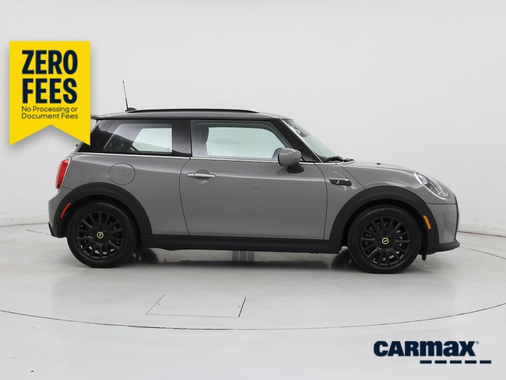 used 2023 MINI SE Hardtop car, priced at $26,998