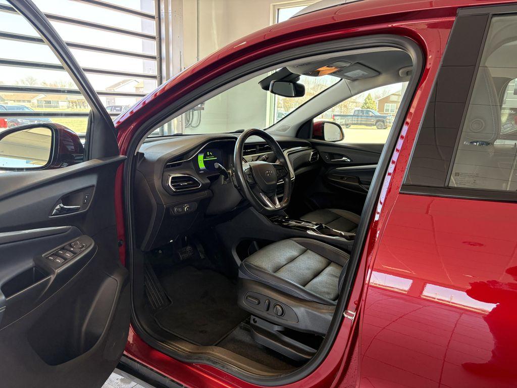 used 2023 Chevrolet Bolt EUV car, priced at $20,652