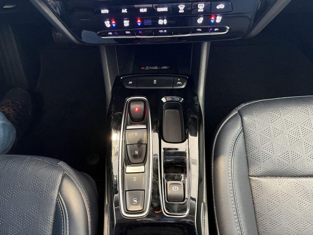 used 2023 Chevrolet Bolt EUV car, priced at $20,652