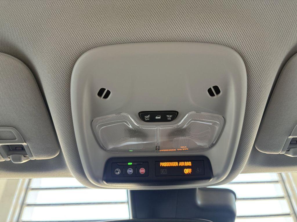 used 2023 Chevrolet Bolt EUV car, priced at $20,652