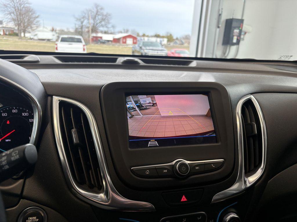 used 2021 Chevrolet Equinox car, priced at $19,996