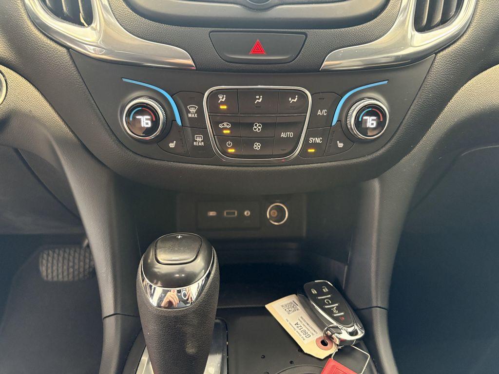 used 2021 Chevrolet Equinox car, priced at $19,996