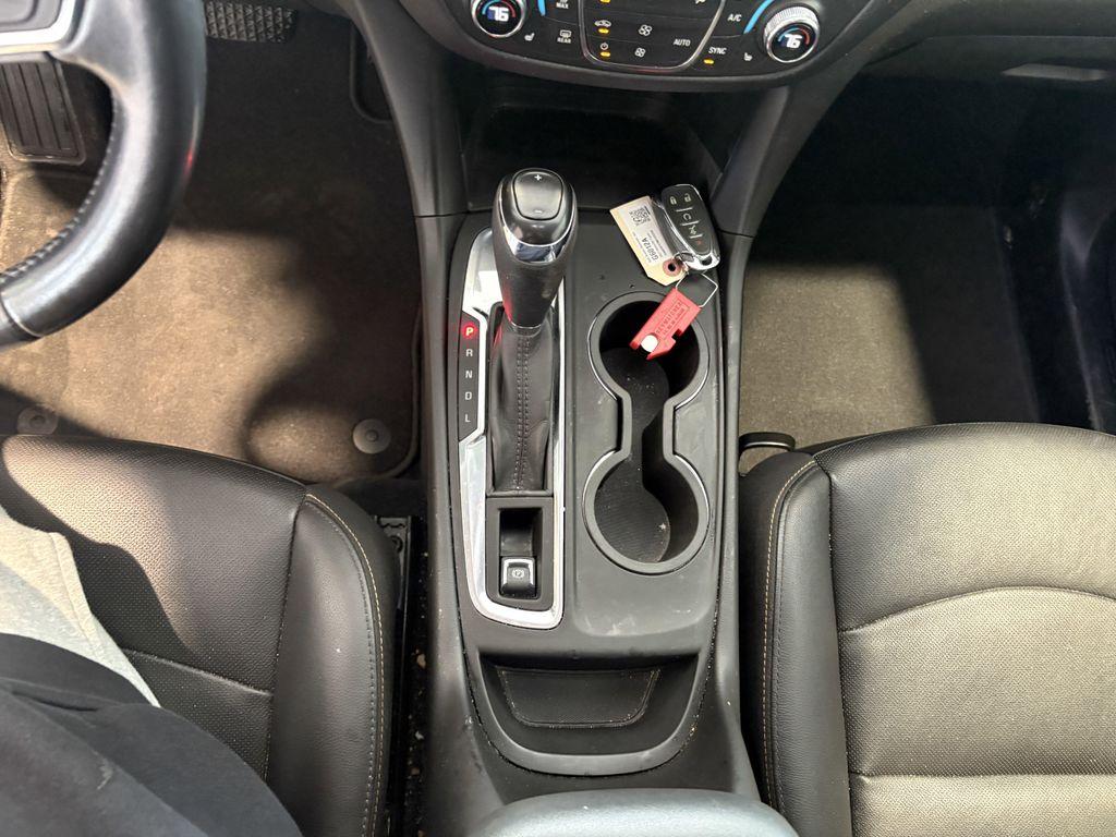 used 2021 Chevrolet Equinox car, priced at $19,996