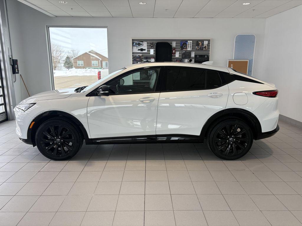 used 2024 Buick Envista car, priced at $25,555