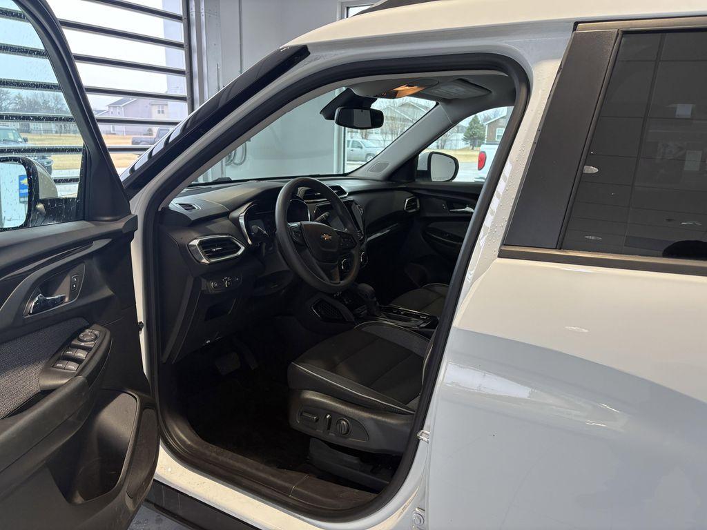 used 2021 Chevrolet TrailBlazer car, priced at $16,896