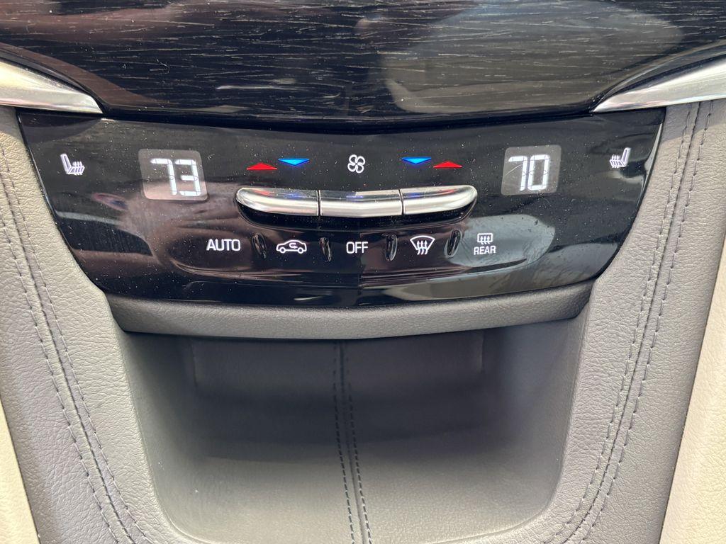 used 2021 Cadillac XT6 car, priced at $29,696