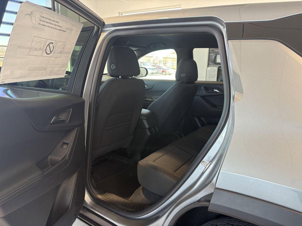 new 2026 Chevrolet Equinox car, priced at $28,565