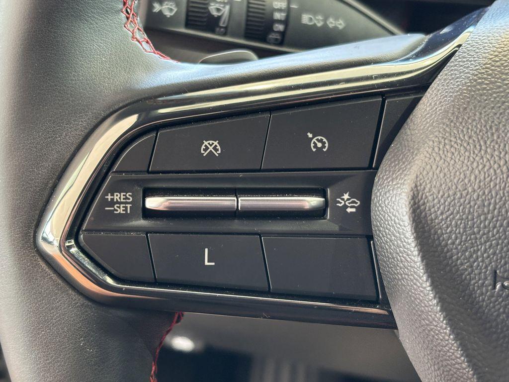 used 2025 Chevrolet Equinox car, priced at $29,686
