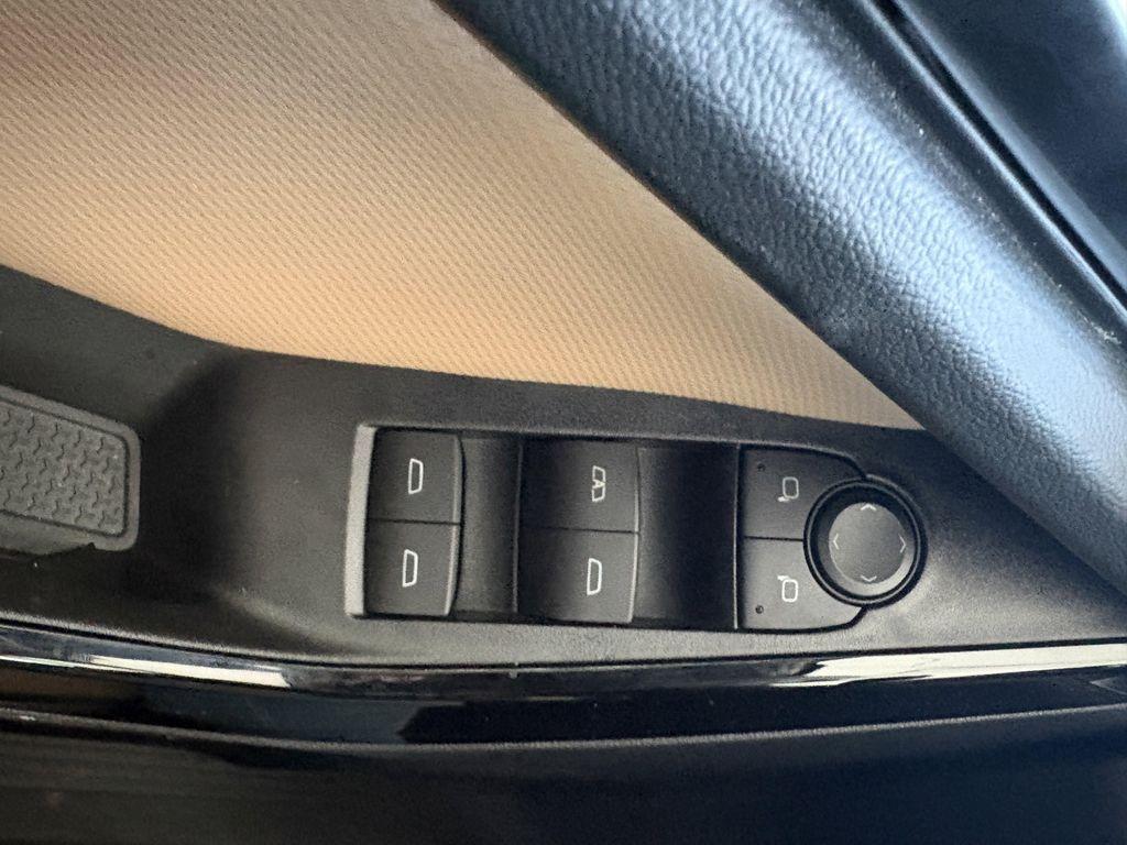 used 2025 Chevrolet Equinox car, priced at $31,671