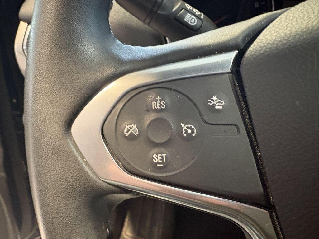 used 2023 Chevrolet Traverse car, priced at $28,965