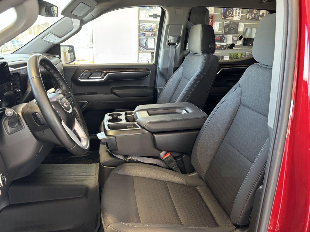 used 2024 GMC Sierra 1500 car, priced at $41,950