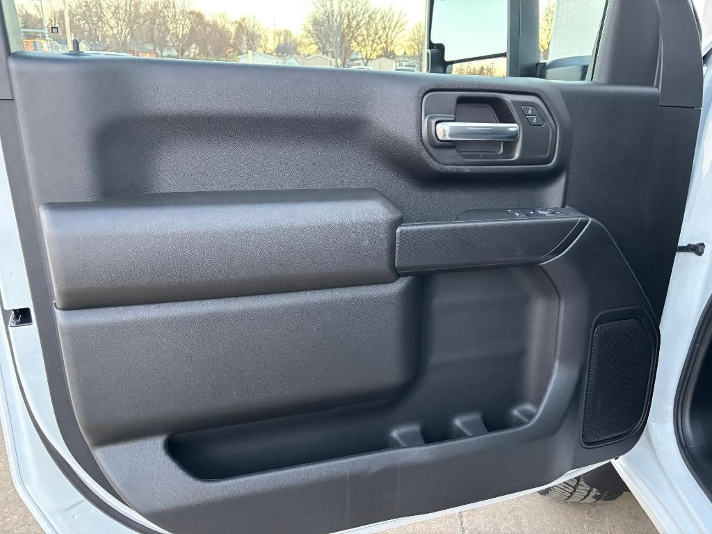 new 2025 Chevrolet Silverado 3500 car, priced at $50,975