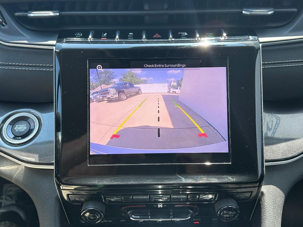 used 2022 Jeep Grand Cherokee car, priced at $25,900