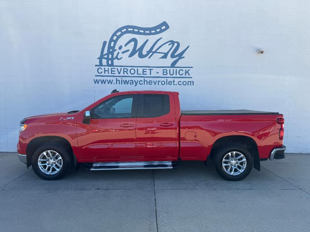 2022 Red Chevrolet Silverado 1500