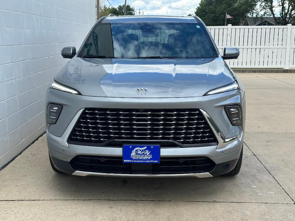 used 2025 Buick Enclave car, priced at $55,900