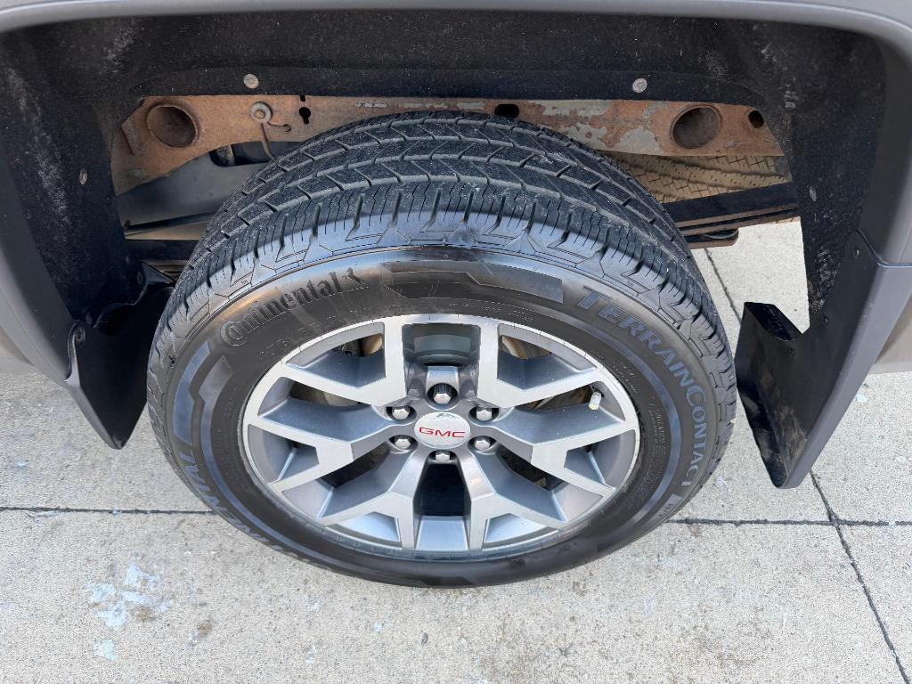 used 2015 GMC Sierra 1500 car, priced at $21,900