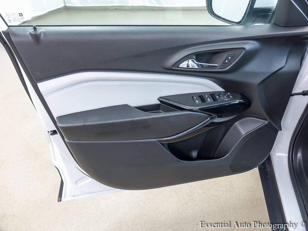 used 2025 Chevrolet Trax car, priced at $19,492