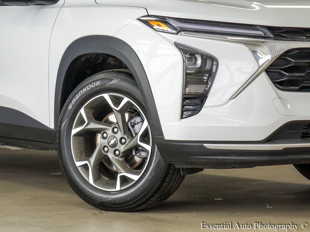 used 2025 Chevrolet Trax car, priced at $19,492