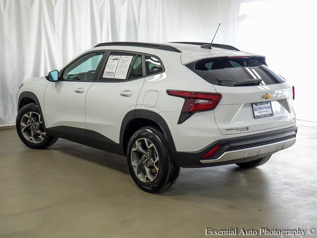 used 2025 Chevrolet Trax car, priced at $19,492