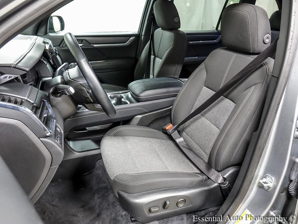 used 2025 GMC Acadia car, priced at $31,692