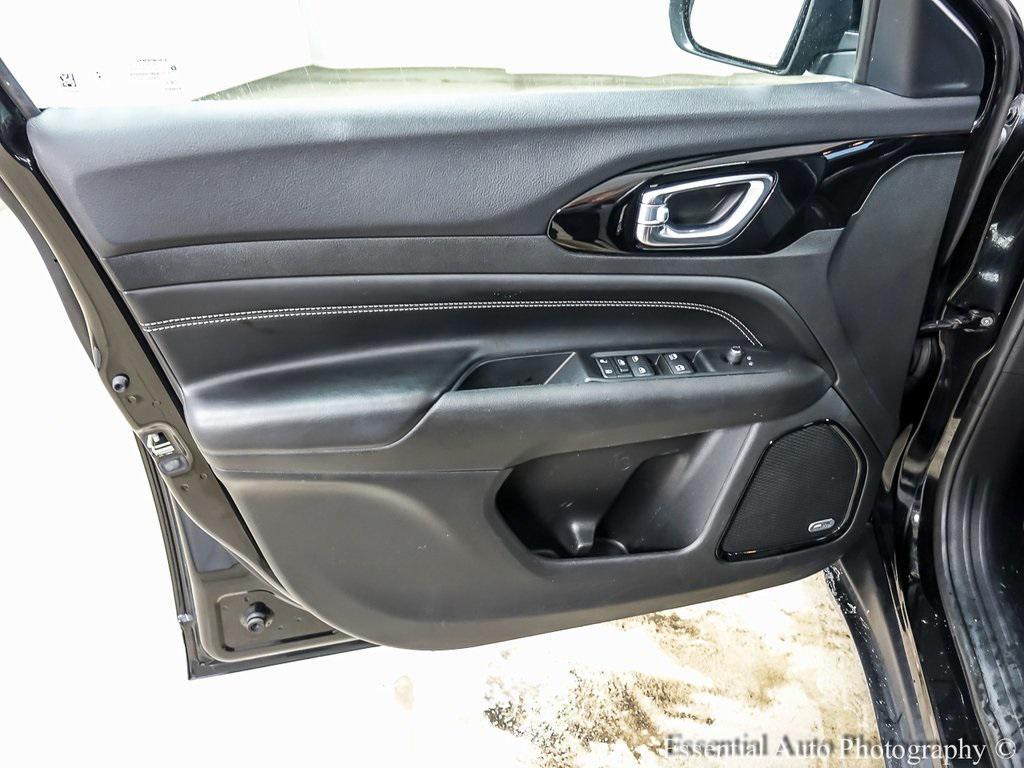 used 2022 Jeep Compass car, priced at $19,991