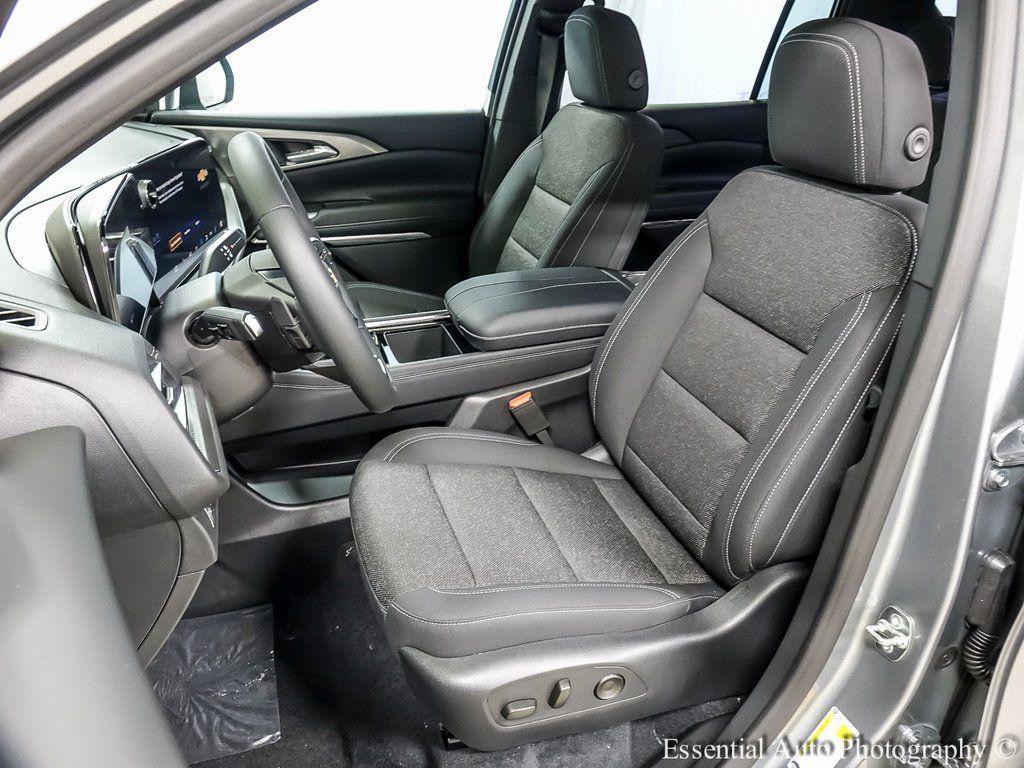 used 2026 Chevrolet Traverse car, priced at $39,991