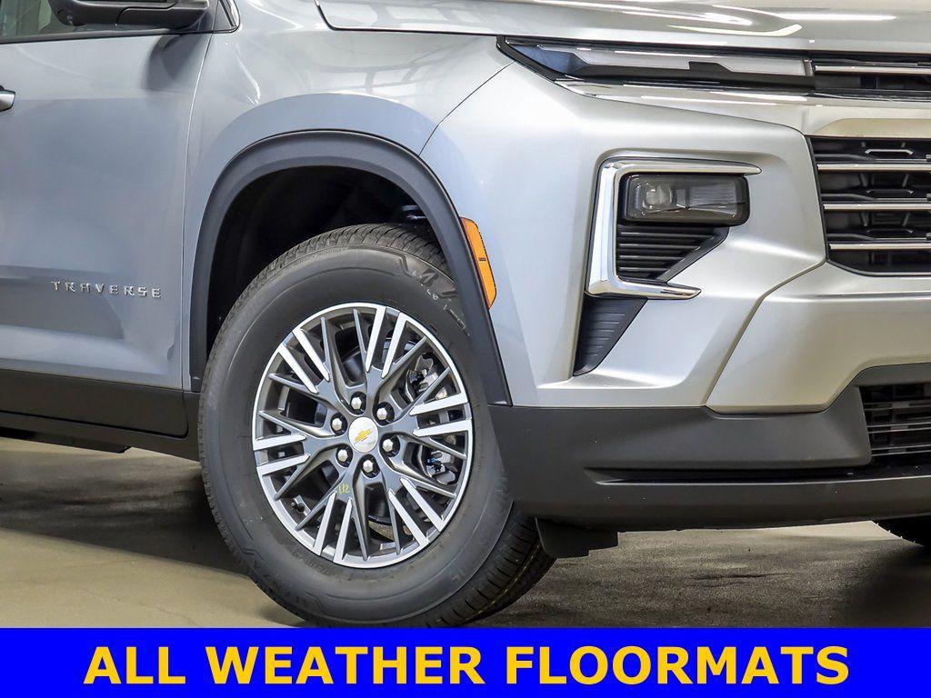 used 2026 Chevrolet Traverse car, priced at $39,991