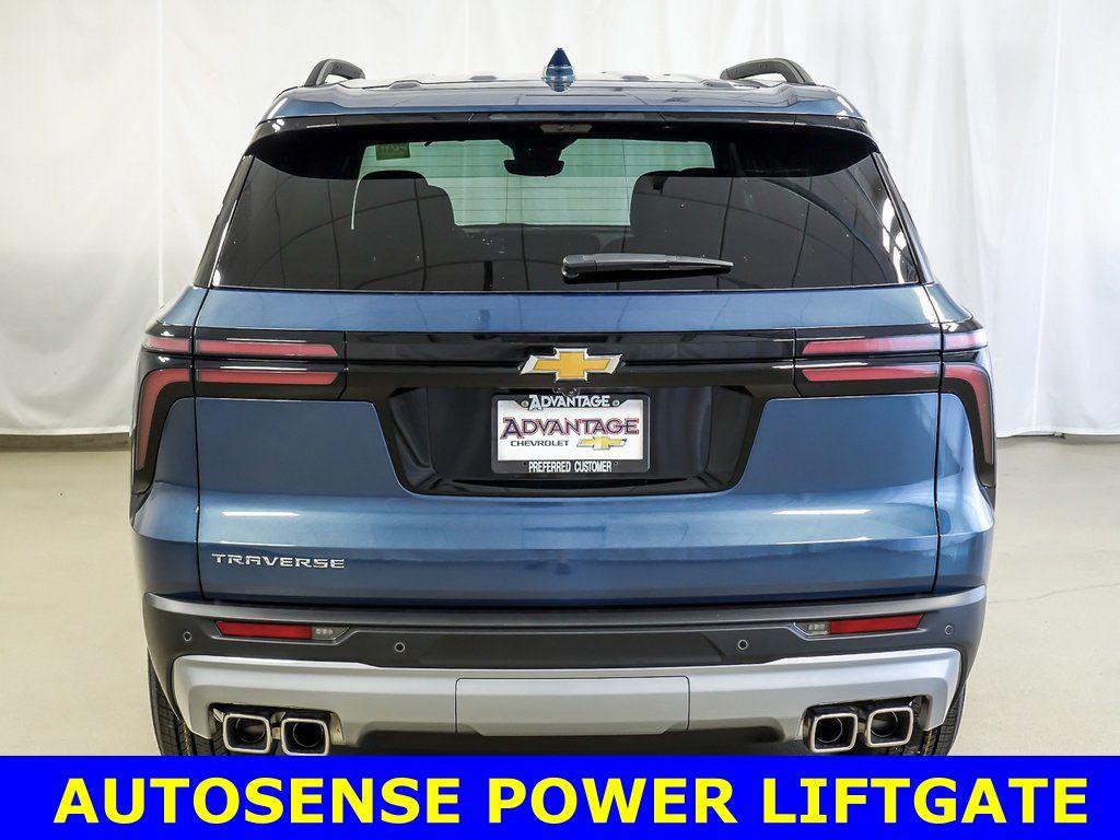 new 2026 Chevrolet Traverse car, priced at $38,374