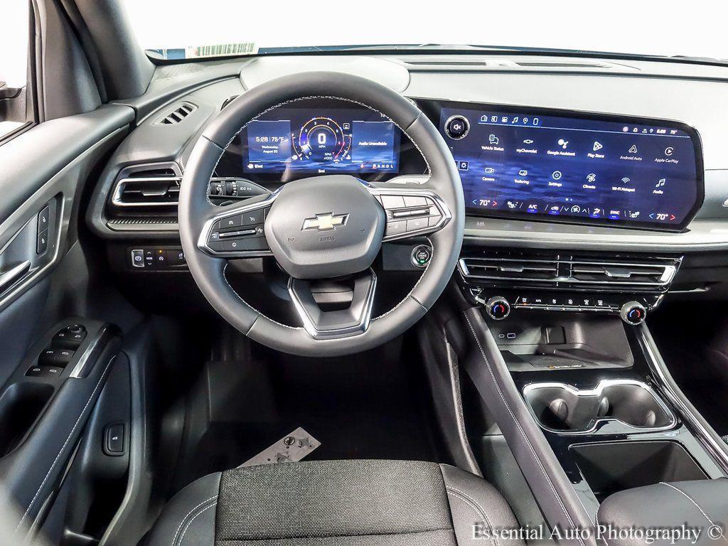 new 2026 Chevrolet Traverse car, priced at $38,374