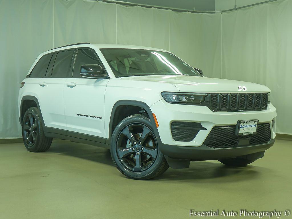 used 2022 Jeep Grand Cherokee car, priced at $28,391