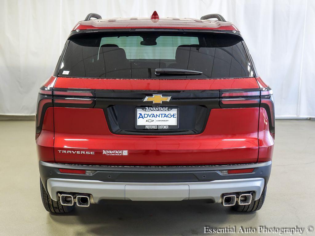 new 2026 Chevrolet Traverse car, priced at $38,990
