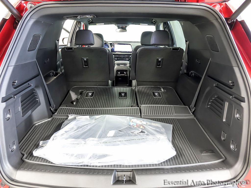 new 2026 Chevrolet Traverse car, priced at $38,990