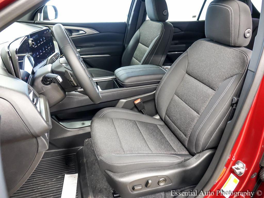 new 2026 Chevrolet Traverse car, priced at $38,990