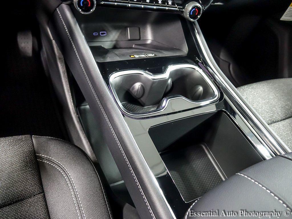 new 2026 Chevrolet Traverse car, priced at $38,629