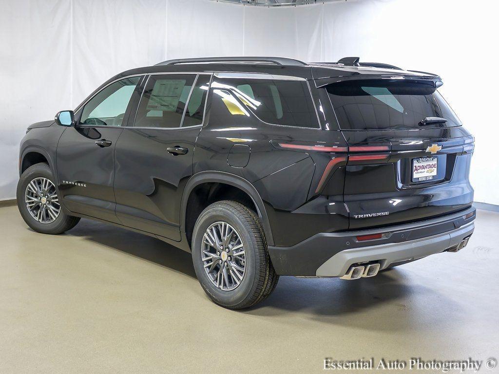 new 2026 Chevrolet Traverse car, priced at $38,629