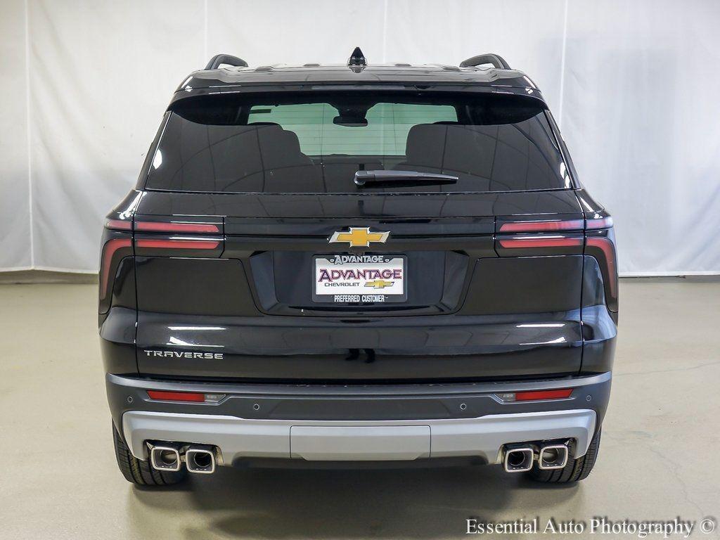 new 2026 Chevrolet Traverse car, priced at $38,629