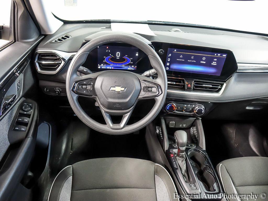 used 2025 Chevrolet TrailBlazer car, priced at $22,424