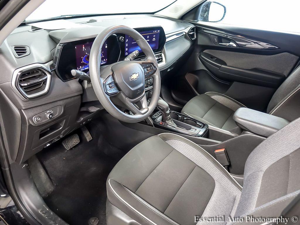 used 2025 Chevrolet TrailBlazer car, priced at $22,424