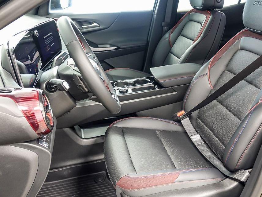 new 2026 Chevrolet Equinox car, priced at $31,884