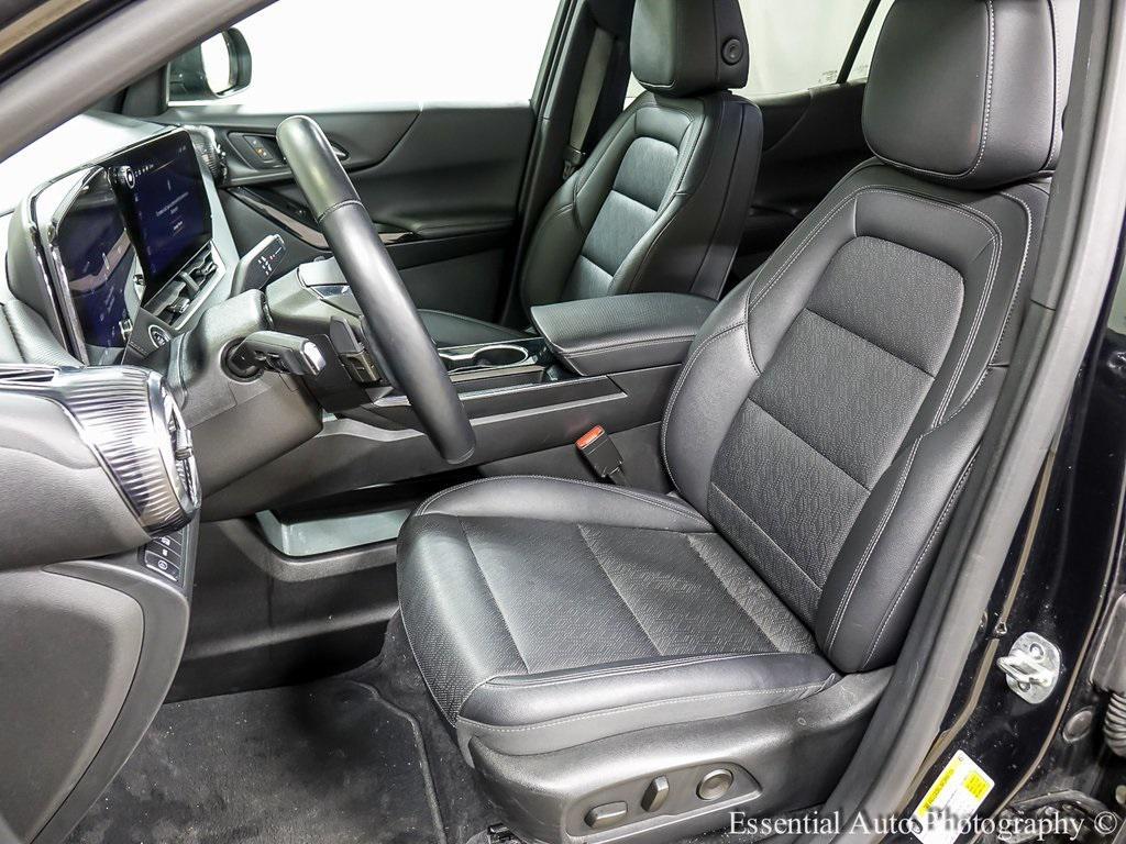 used 2025 Chevrolet Equinox car, priced at $23,992