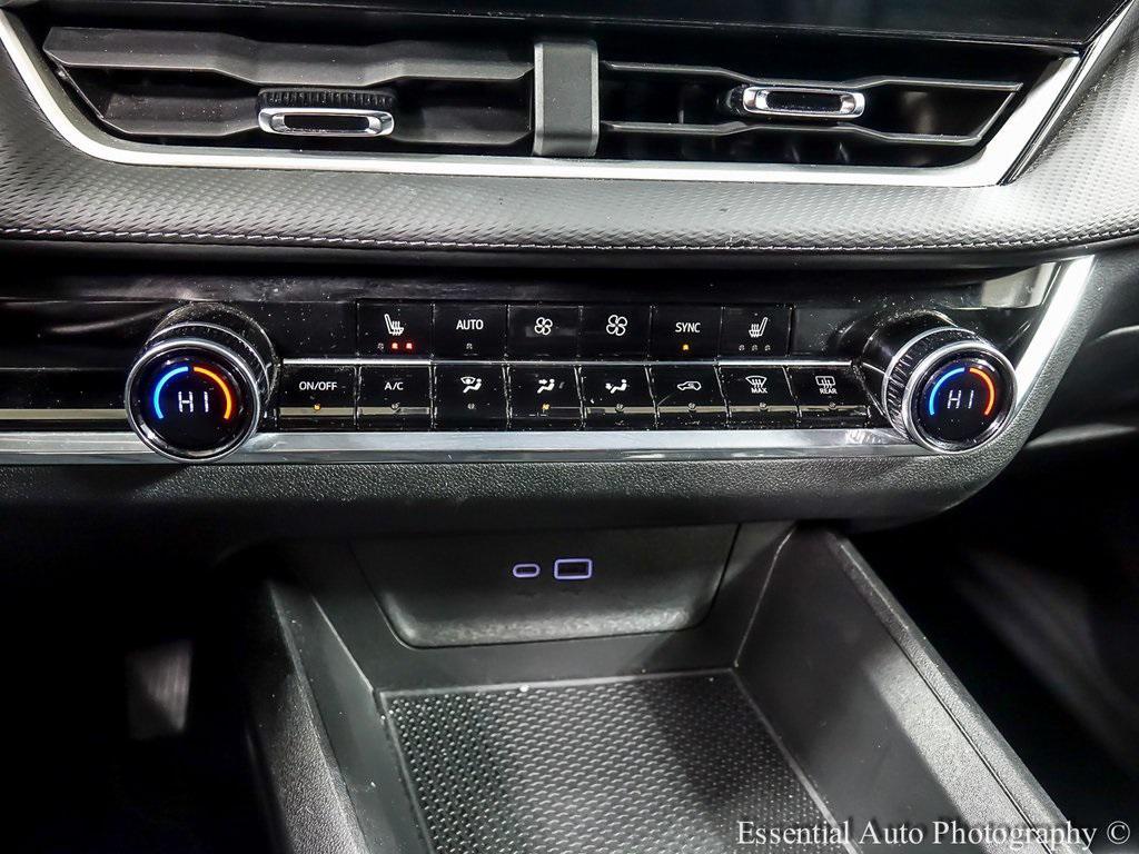 used 2025 Chevrolet Equinox car, priced at $23,992