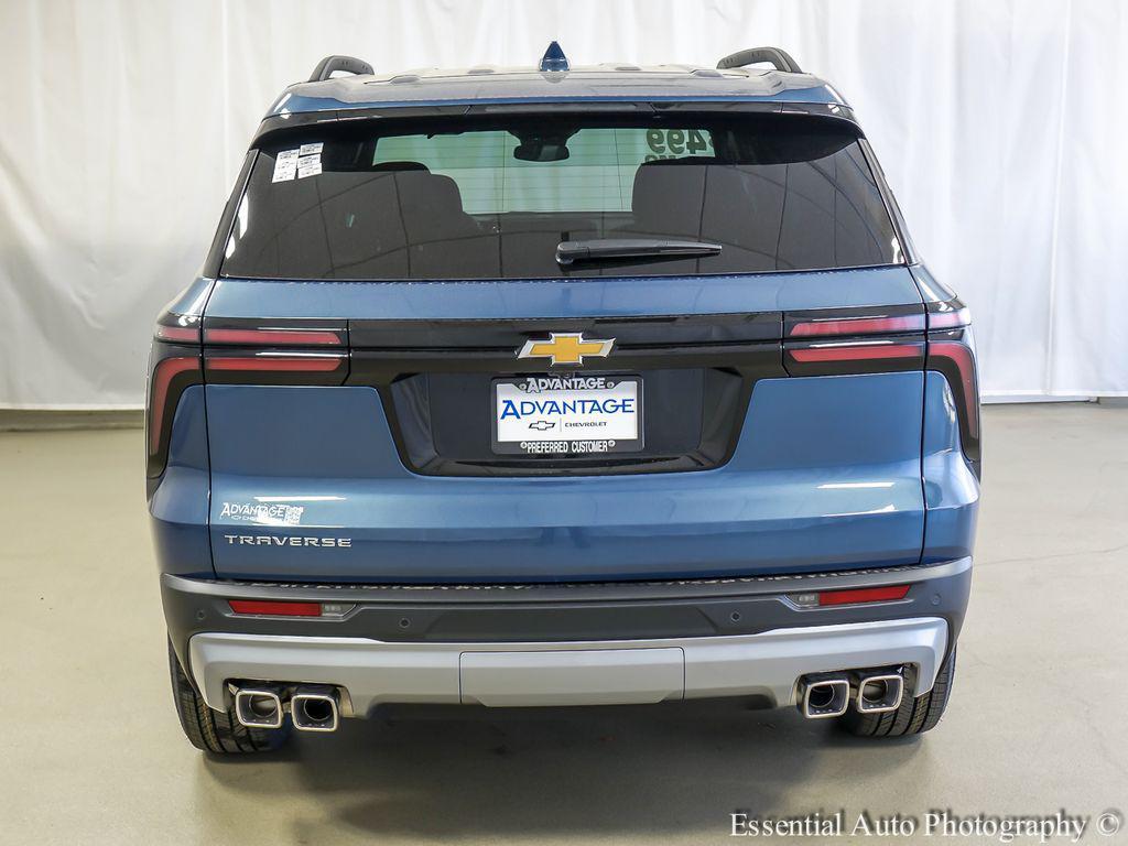 new 2026 Chevrolet Traverse car, priced at $38,629