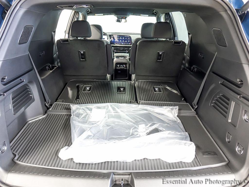new 2026 Chevrolet Traverse car, priced at $38,629