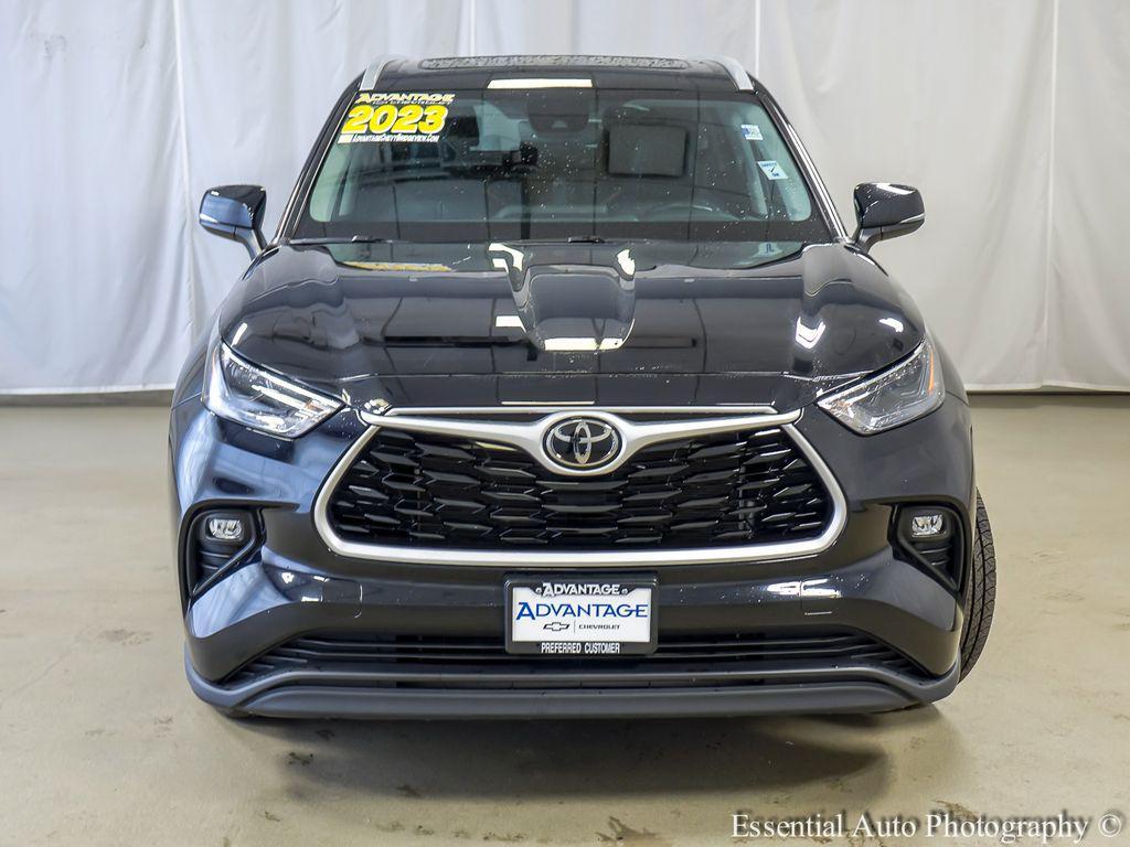 used 2023 Toyota Highlander car, priced at $29,391