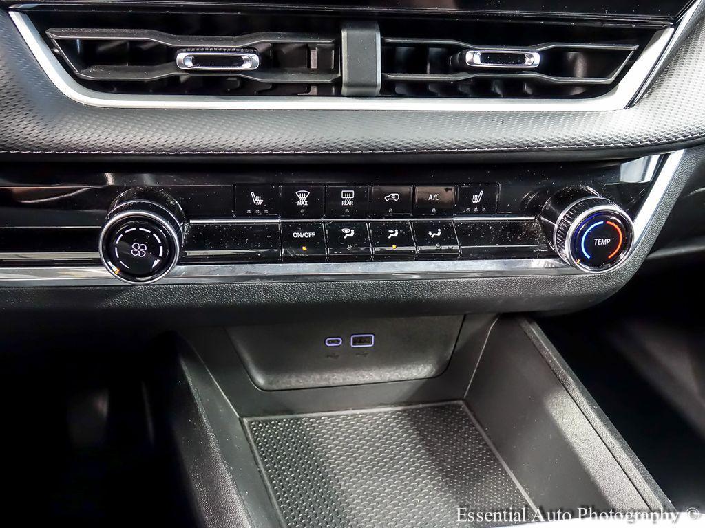 used 2025 Chevrolet Equinox car, priced at $27,739