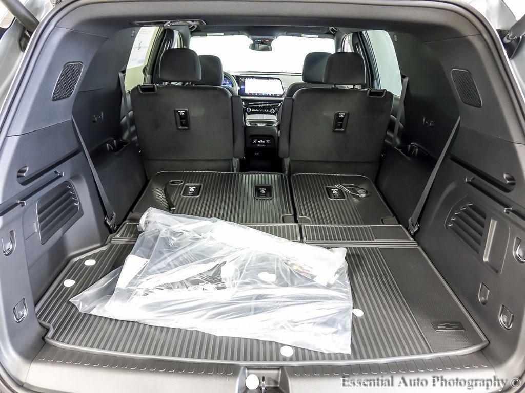 new 2026 Chevrolet Traverse car, priced at $38,629