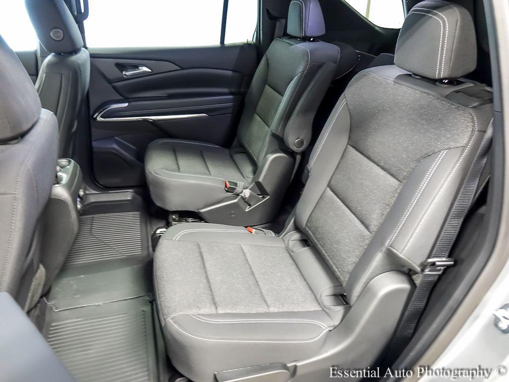 new 2026 Chevrolet Traverse car, priced at $38,629