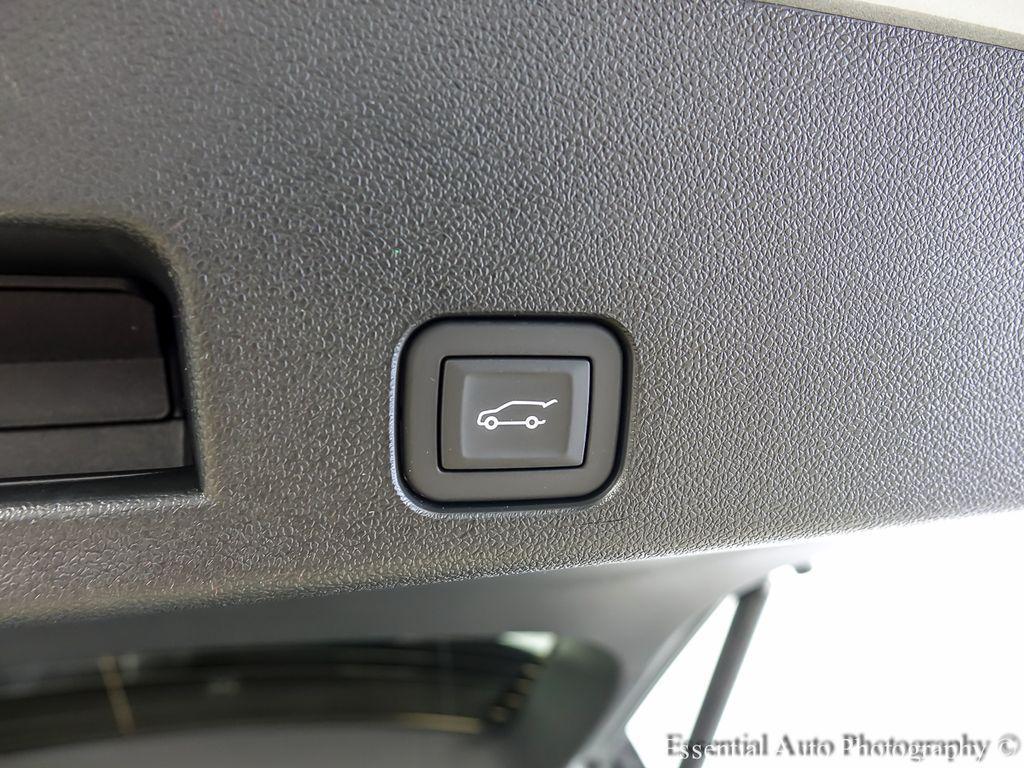 new 2026 Chevrolet Traverse car, priced at $38,629