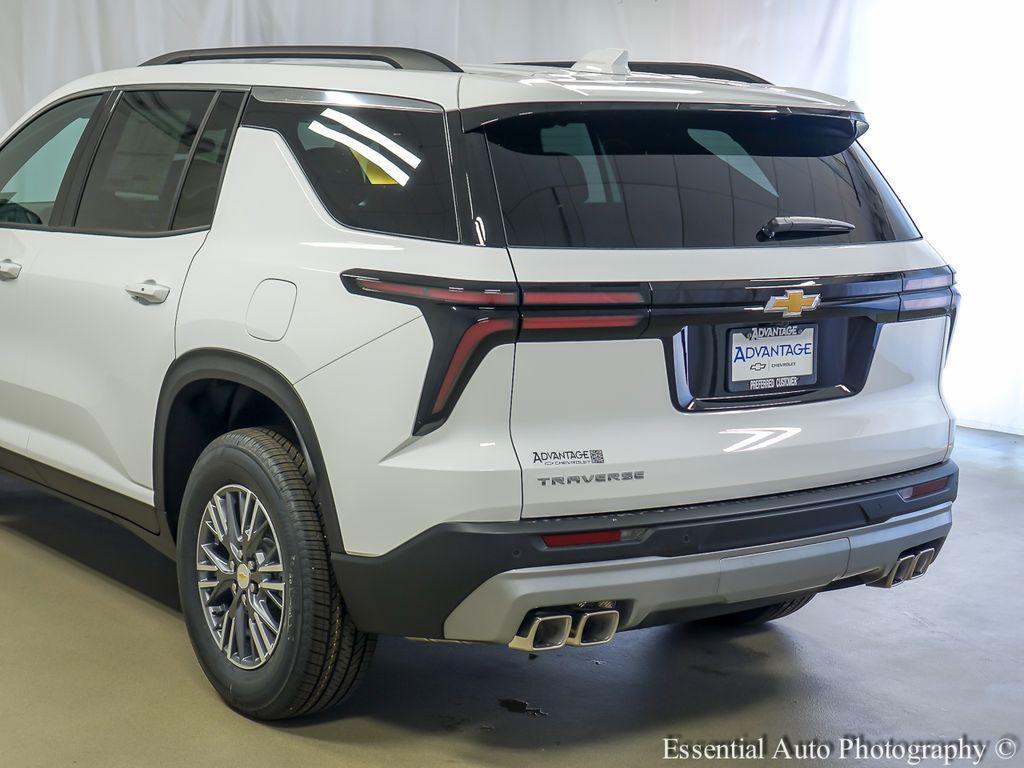 new 2026 Chevrolet Traverse car, priced at $38,629