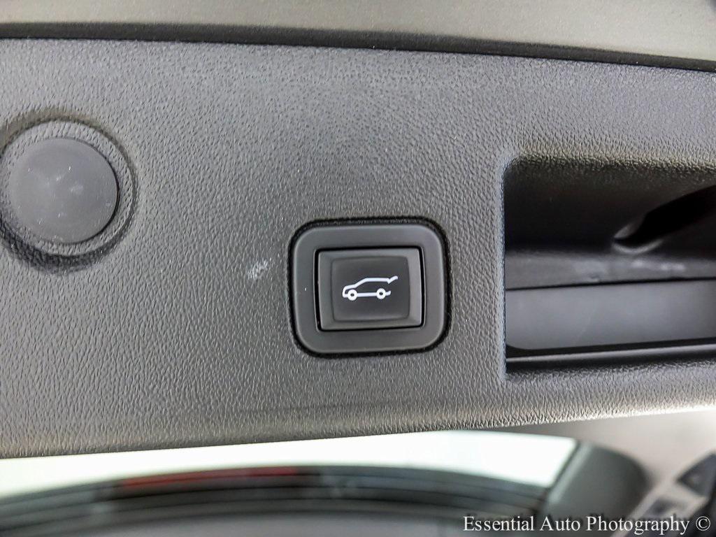 used 2022 Chevrolet Equinox car, priced at $16,369